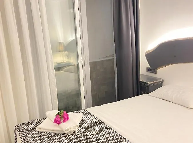Casa Tua Butik 酒店 *
